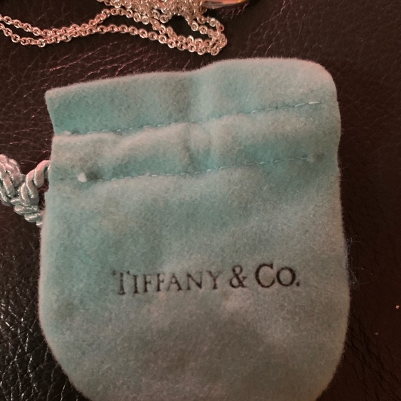 Rare early 2000s Tiffany&Co. Heart Bracelet - Picture 2 of 4
